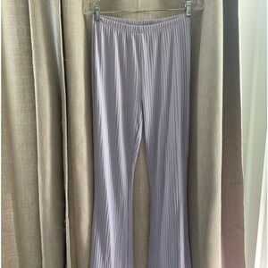 Wide leg, stretchy, light purple ribbed pants